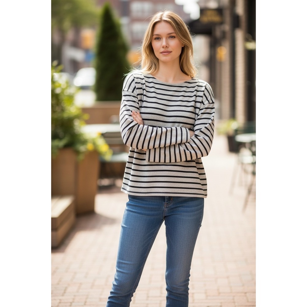 J.Crew T-Shirt Womens Small Grey Black Striped Knit Long-Sleeve Everyday Comfort